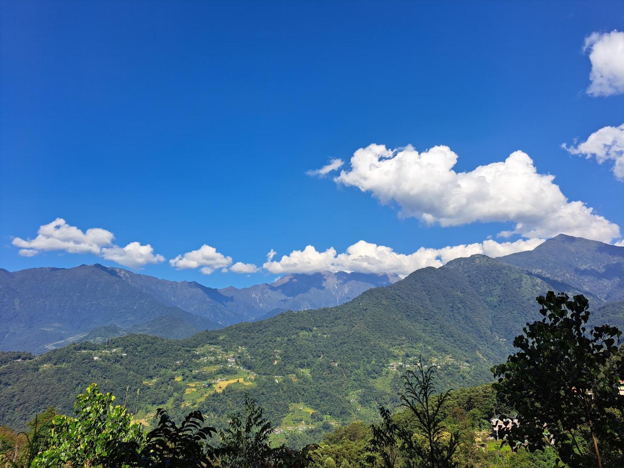 Snow White Retreat Hotel And Restaurant Gangtok Exterior photo