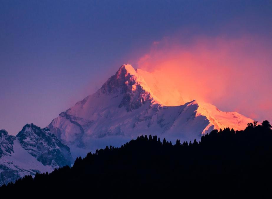 Snow White Retreat Hotel And Restaurant Gangtok Exterior photo